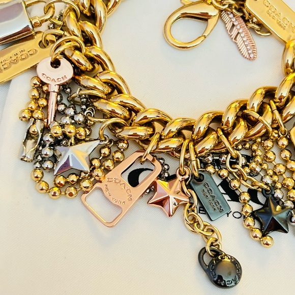 💰SOLD💰NWOT VERY RARE Coach Charm Bracelet - Picture 6 of 12